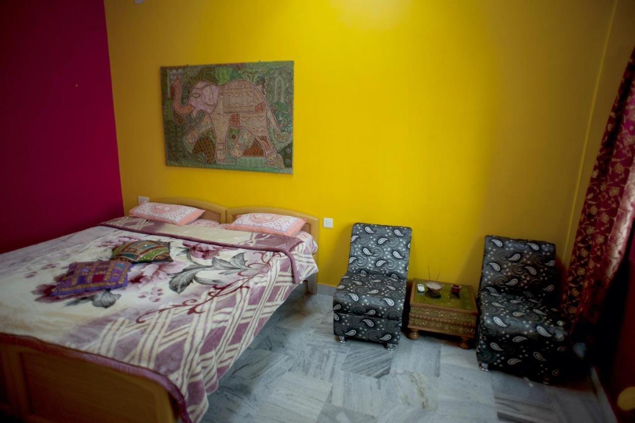 Ganpati Guest House Varanasi Esterno foto